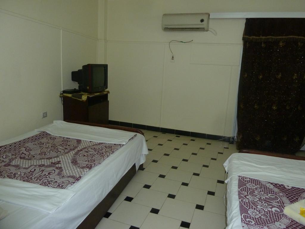 Venus Hostel El El Cairo Exterior foto
